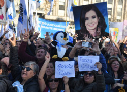 Movilización a favor de Cristina Fernández de Kirchner en Plaza de Mayo